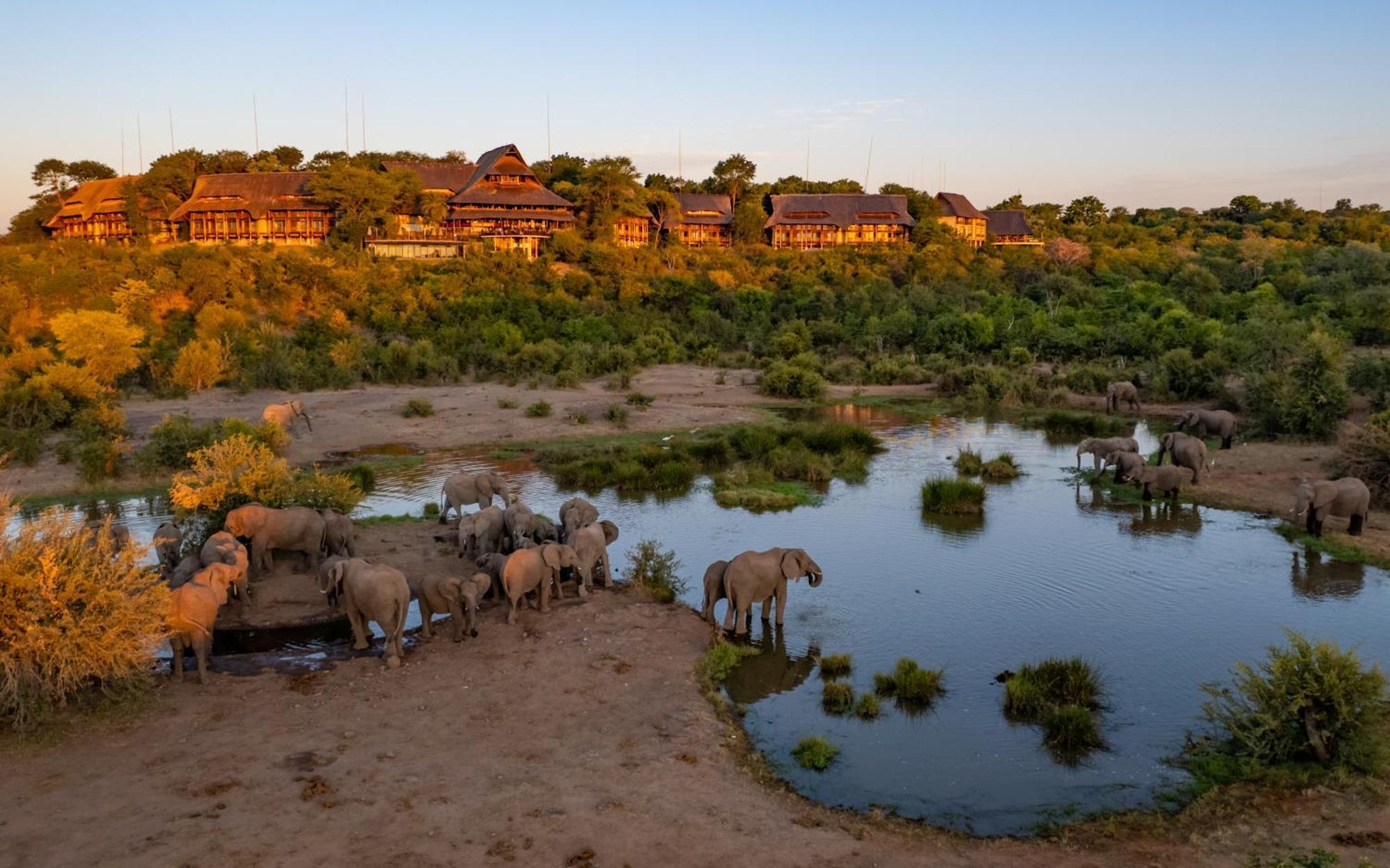 Victoria Falls Safari Lodge Eksteriør billede