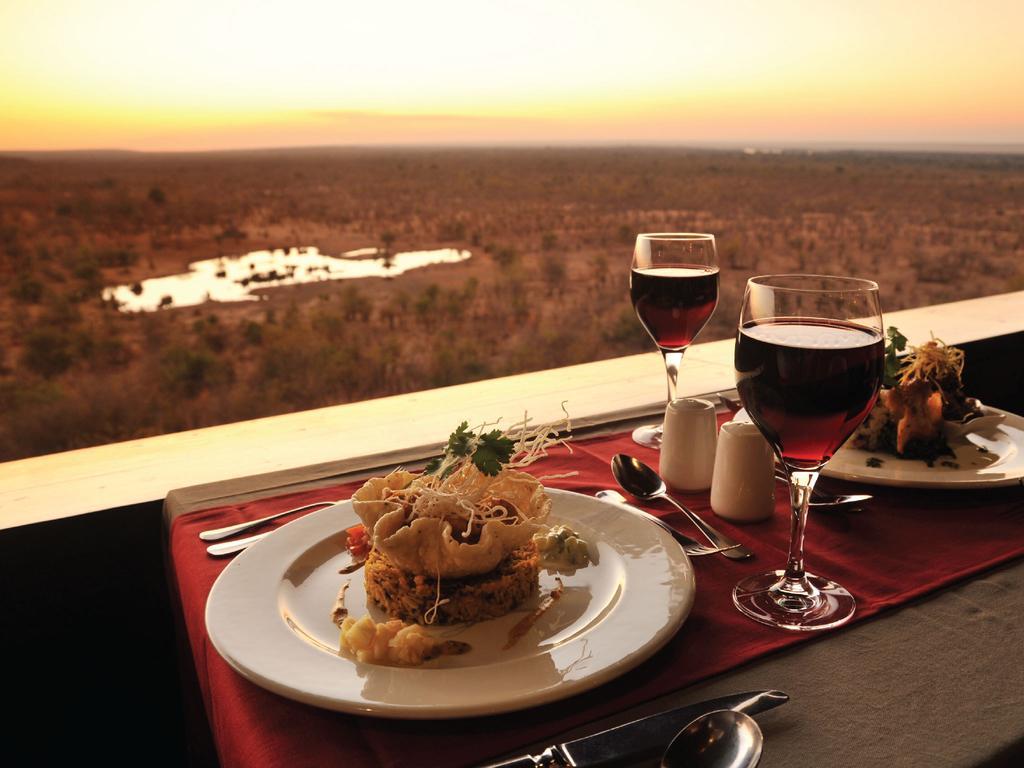 Victoria Falls Safari Lodge Eksteriør billede